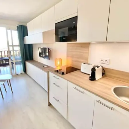 Climatise 4 Prsn / Vue Piscine & Vue Cap Esterel Apartment Saint-Raphael (Var)